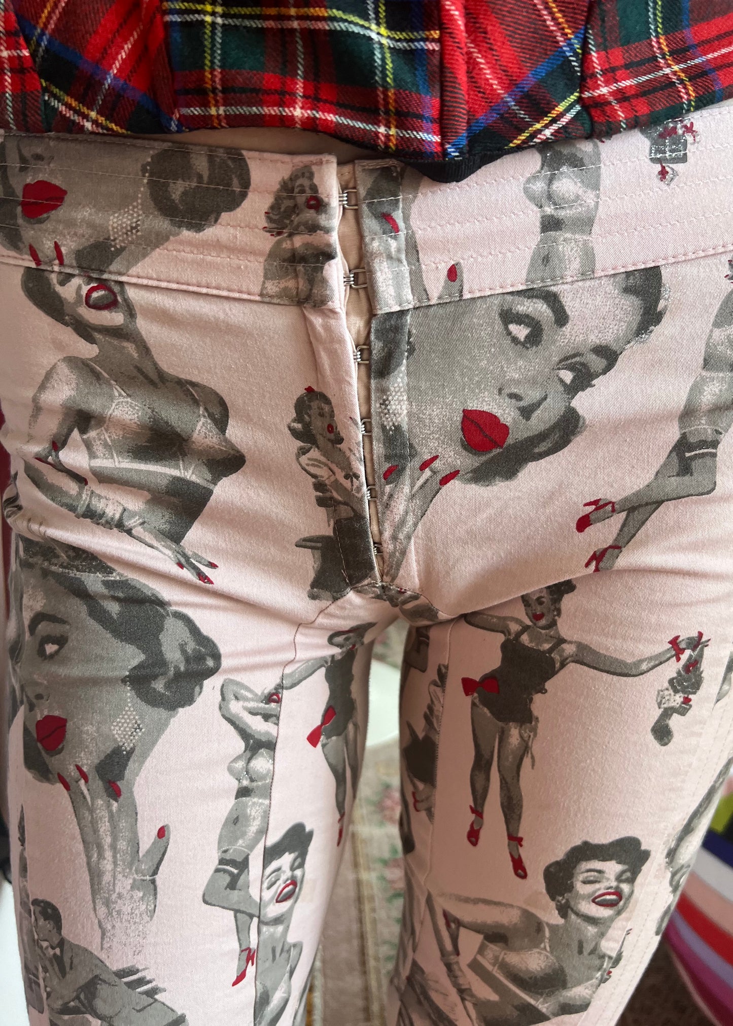 D&G SS2004 Pin-Up Capris