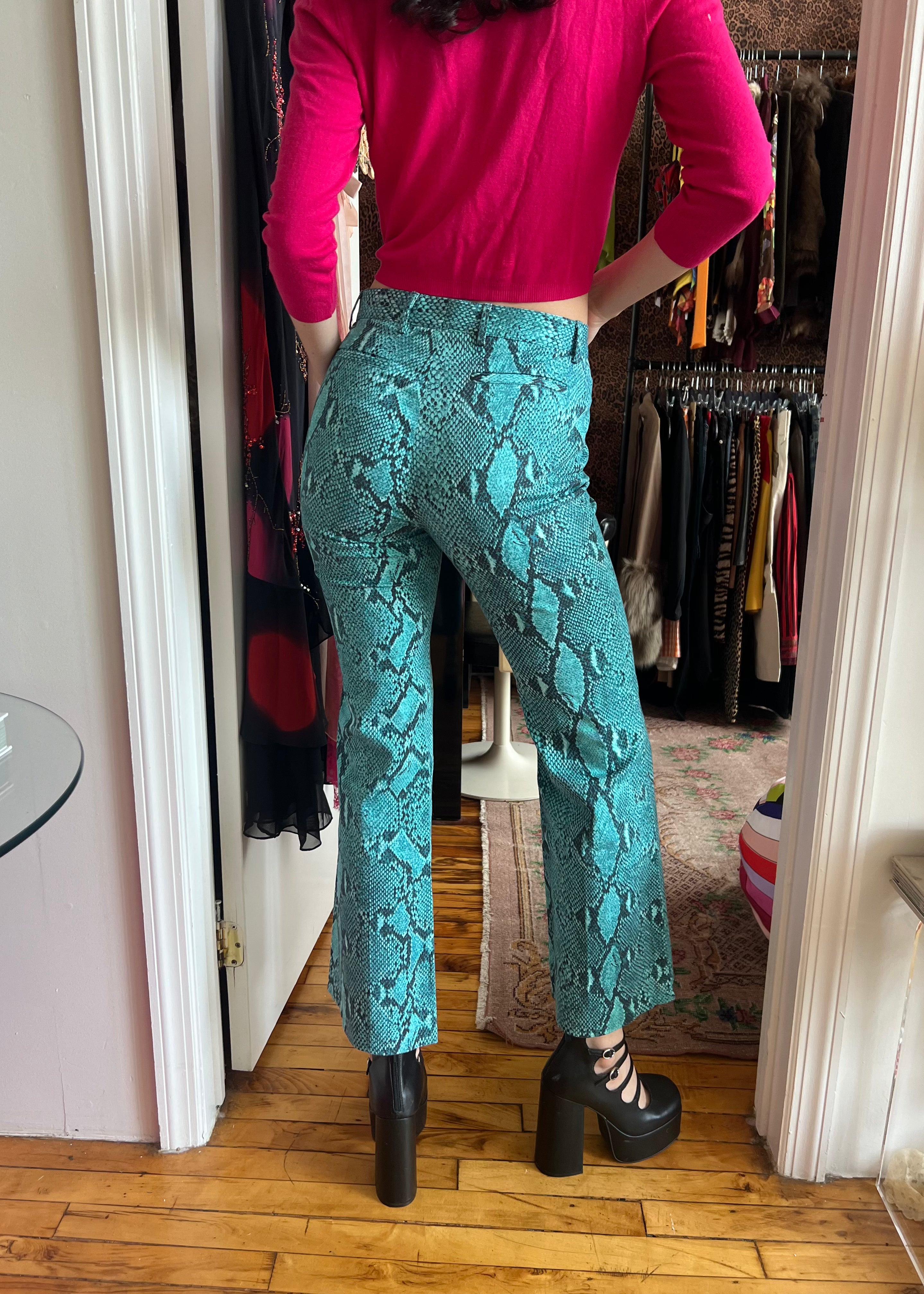 Gucci SS2000 Turquoise Snakeskin Print Flare Pants – Allison's Archive Gucci SS2000 Turquoise Snakeskin Print Flare Pants – Allison's Archive