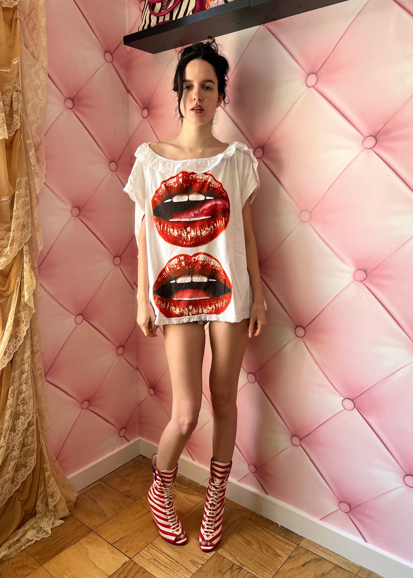 D&G FW2003 Lip Graphic Oversized Tee