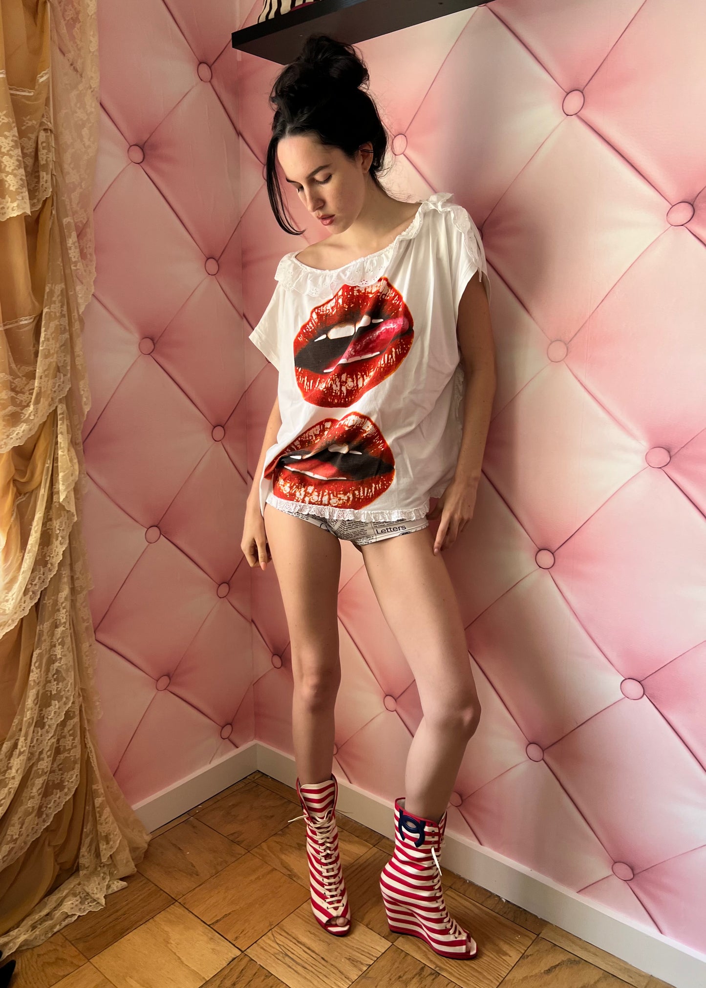 D&G FW2003 Lip Graphic Oversized Tee