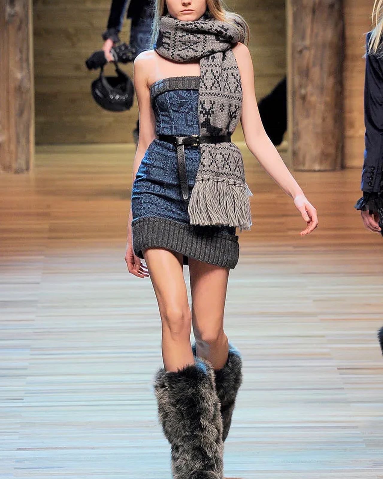 Dolce & Gabbana Fall 2010 Holiday Print Mini Skirt