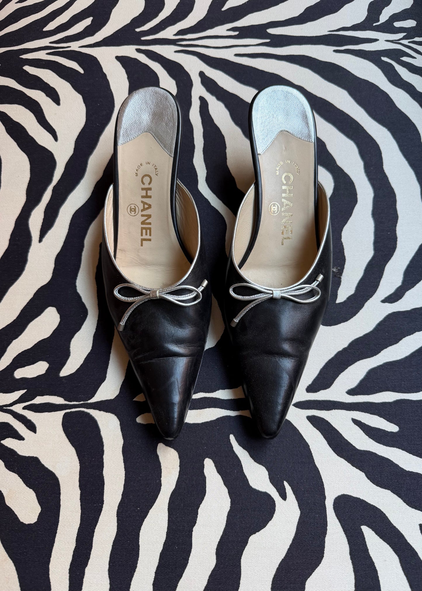 Chanel Silver Bow Kitten Heel